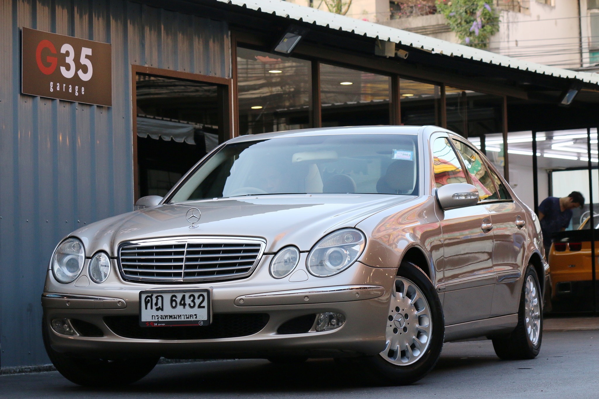 W211 2005 outlet