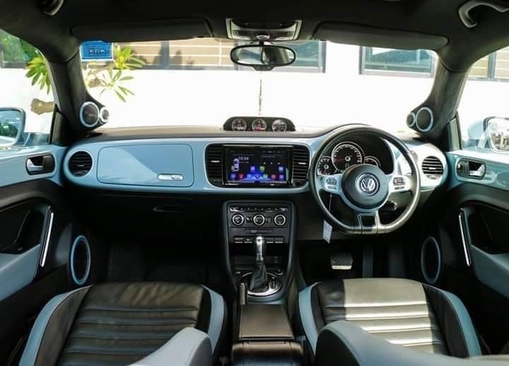 Volkswagen Beetle ปี 2013 สีฟ้า (รูปที่ 6)