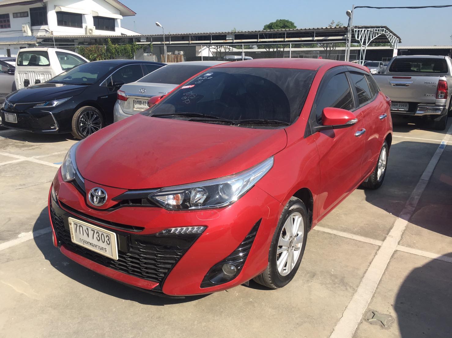 Toyota Yaris ปี 2017 สีแดง