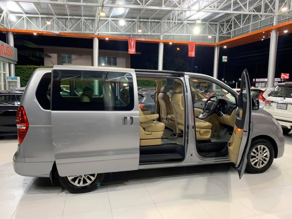 Hyundai H-1 ปี 2017 สีเงิน (รูปที่ 10)