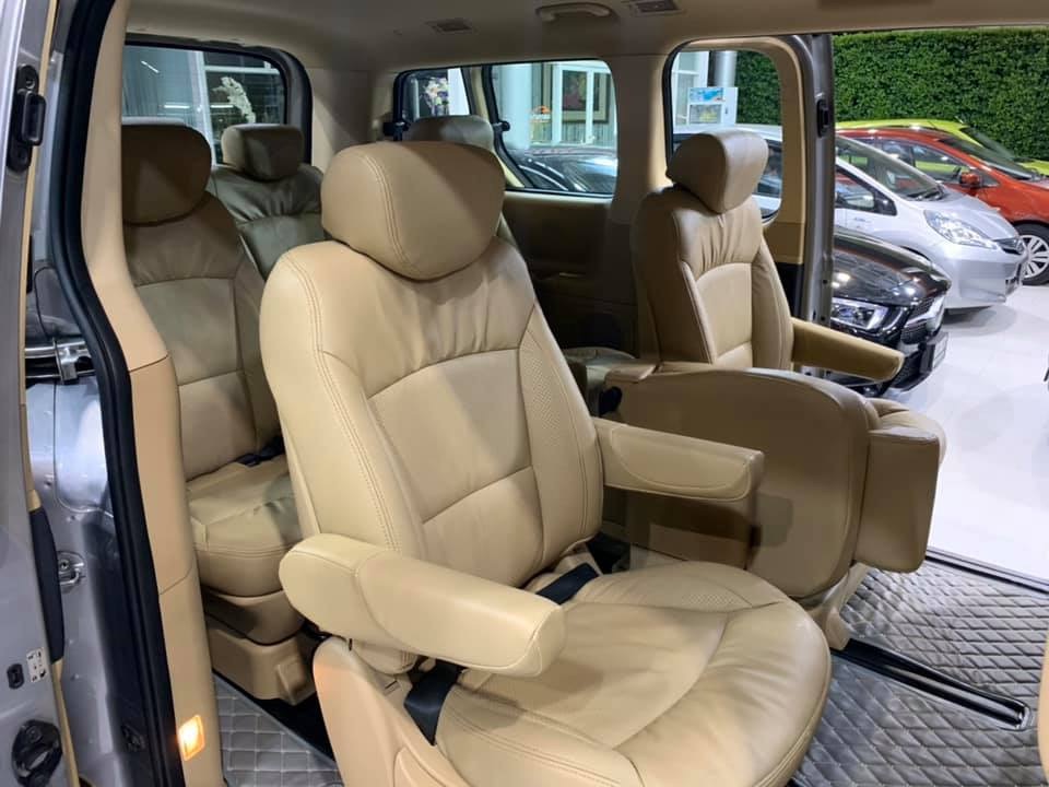 Hyundai H-1 ปี 2017 สีเงิน (รูปที่ 6)