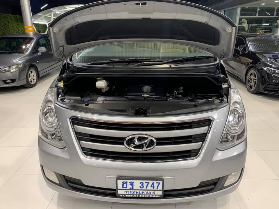 Hyundai H-1 ปี 2017 สีเงิน (รูปที่ 11)