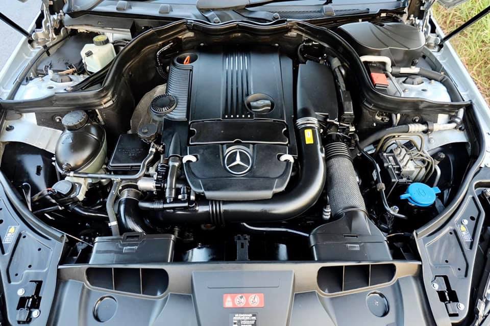 Mercedes-Benz E-Class A207 E200 ปี 2010 สีเงิน (รูปที่ 10)