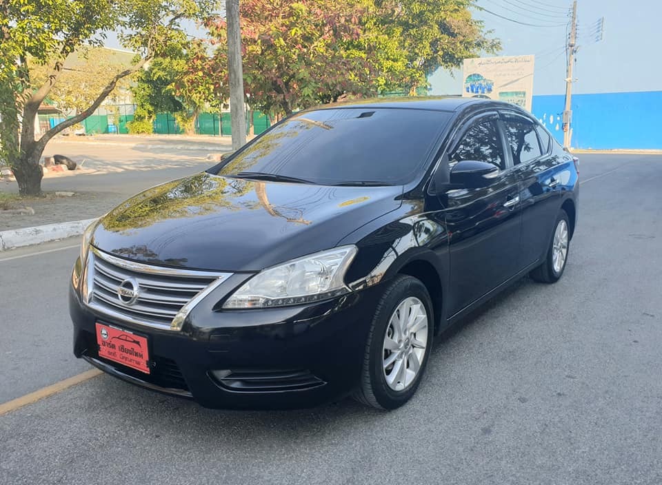 Nissan Sylphy ปี 2012 สีดำ (รูปที่ 4)