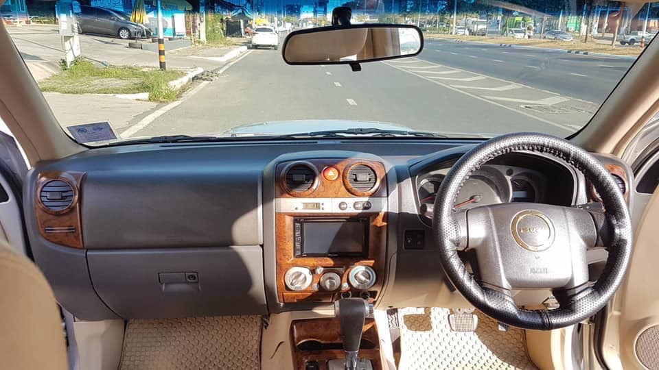 Isuzu MU-7 ปี 2008 สีเงิน (รูปที่ 7)