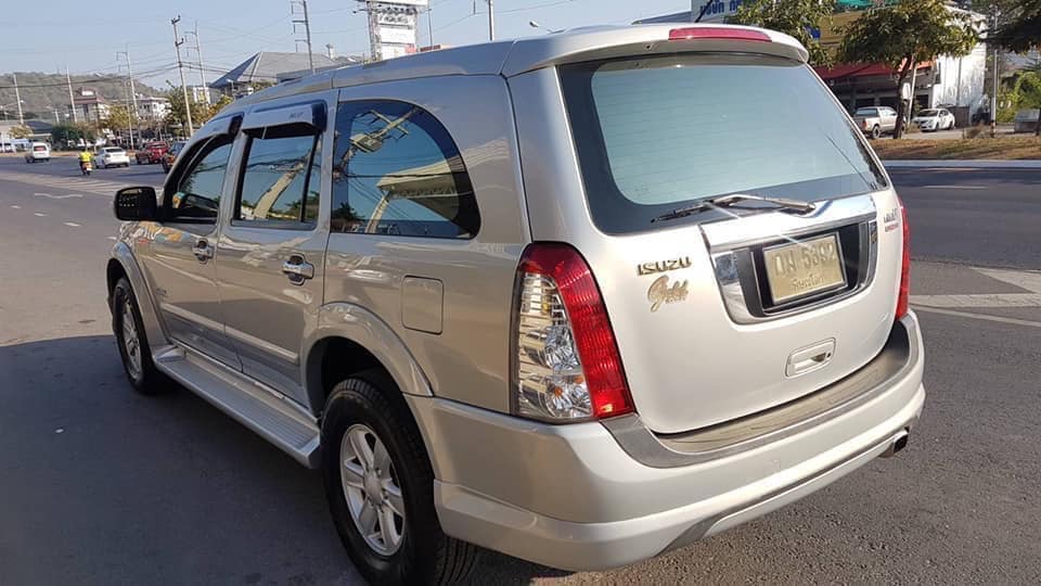 Isuzu MU-7 ปี 2008 สีเงิน (รูปที่ 4)