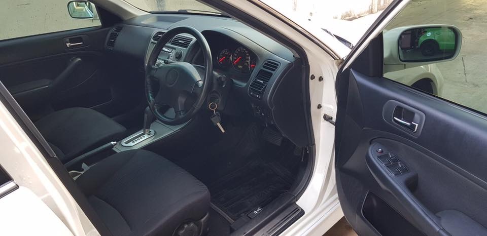 Honda Civic RX โฉม ตาเหยี่ยว ปี 2005 สีขาว (รูปที่ 9)