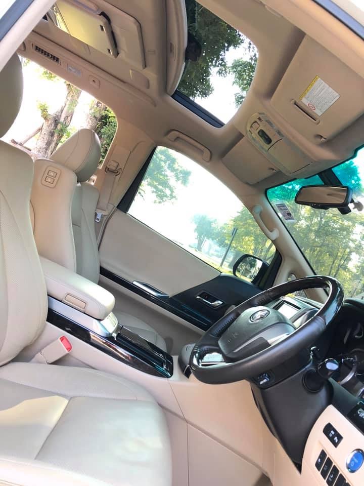 Toyota Alphard ปี 2013 สีขาว (รูปที่ 8)