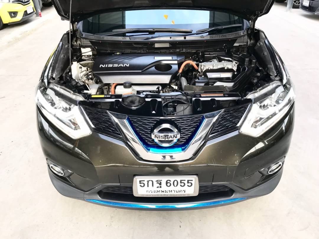 Nissan X-trail ปี 2016 สีเทา (รูปที่ 8)