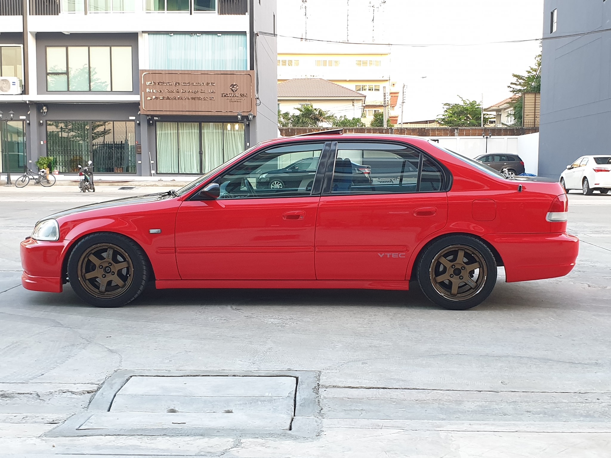 Honda Civic EK โฉม 4 ประตู ปี 1996 สีแดง (รูปที่ 12)