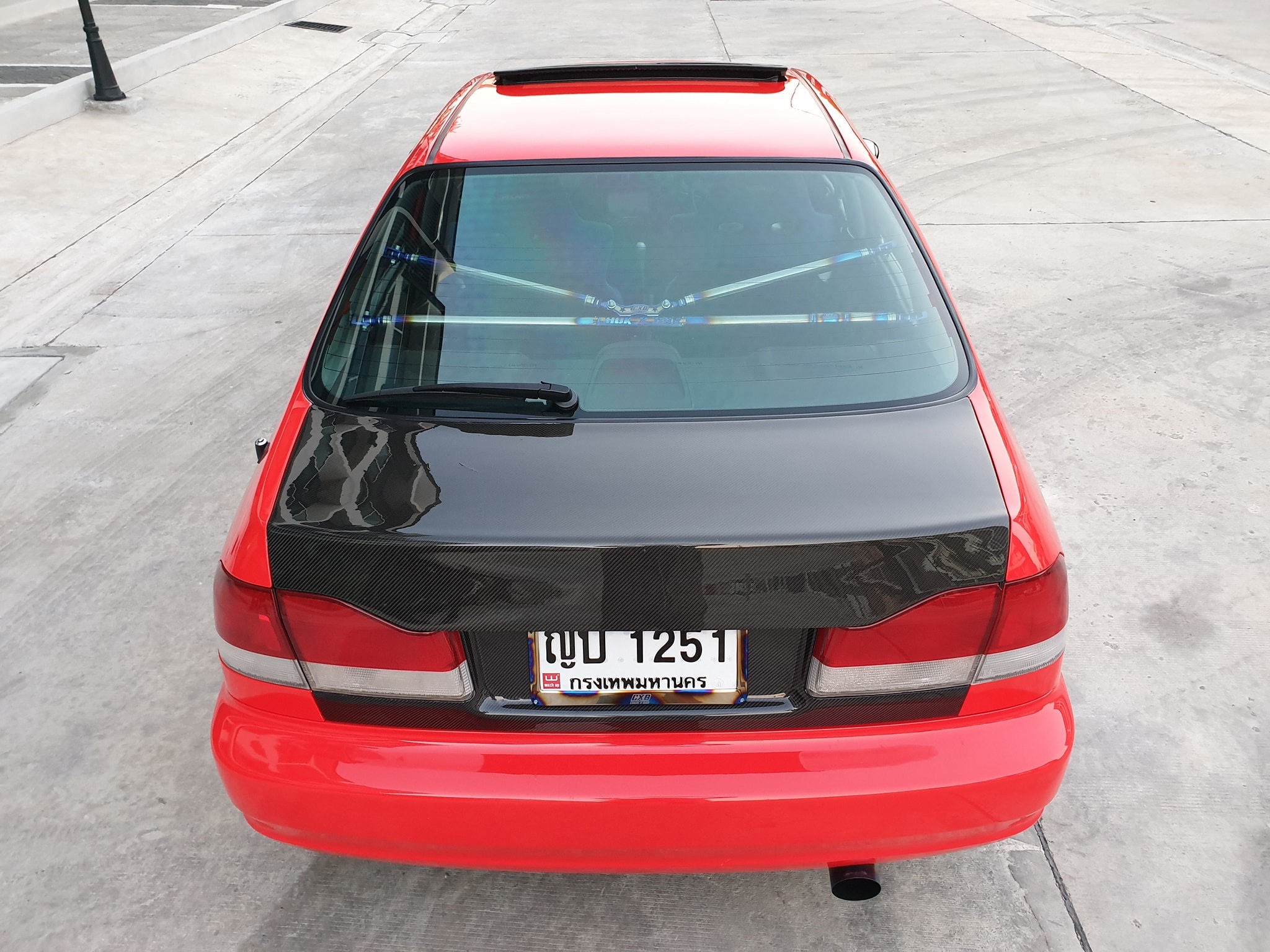 Honda Civic EK โฉม 4 ประตู ปี 1996 สีแดง