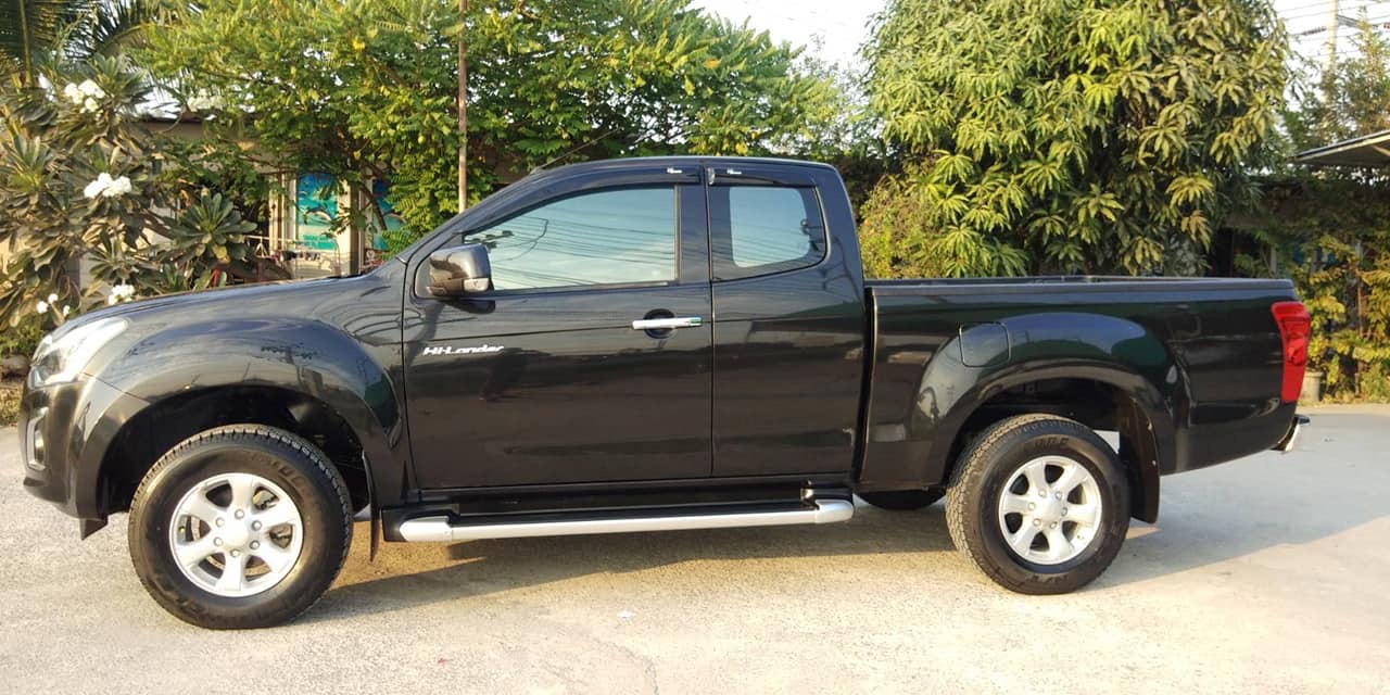 Isuzu D-Max Hi-Lander (Cab) ปี 2017 สีดำ (รูปที่ 4)