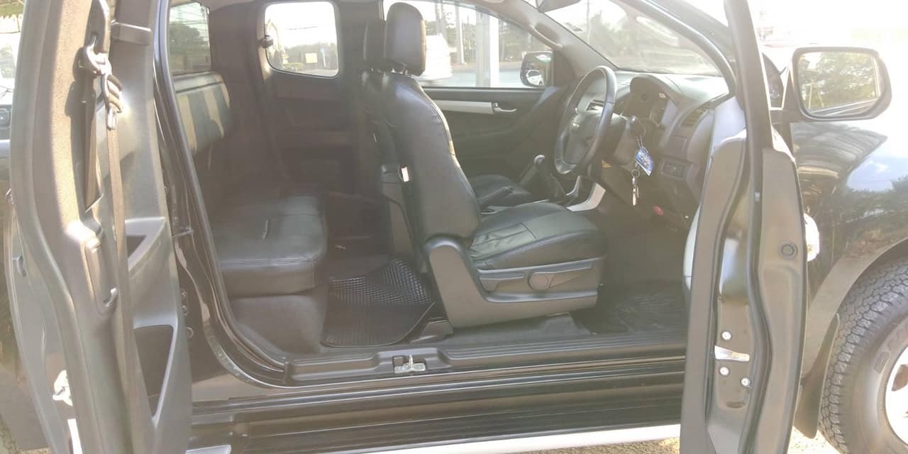 Isuzu D-Max Hi-Lander (Cab) ปี 2017 สีดำ (รูปที่ 11)