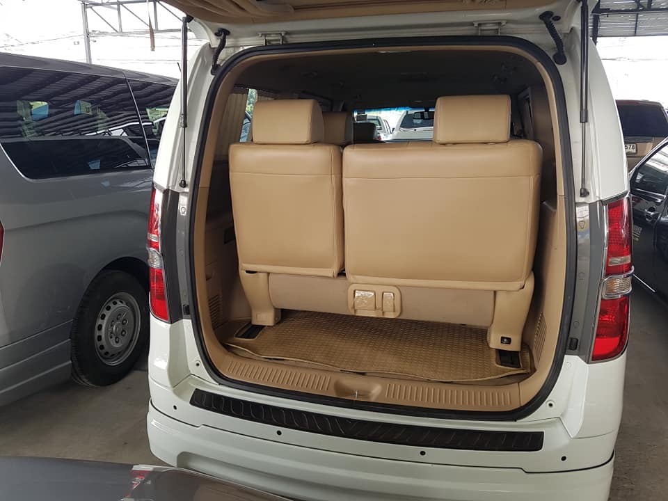 Hyundai Grand Starex ปี 2011 สีขาว (รูปที่ 5)