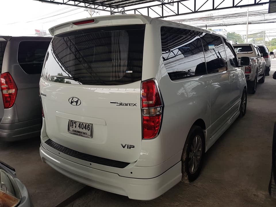 Hyundai Grand Starex ปี 2011 สีขาว (รูปที่ 4)
