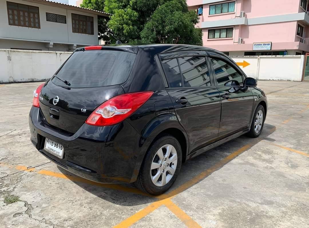 Nissan Tiida ปี 2010 สีดำ (รูปที่ 10)