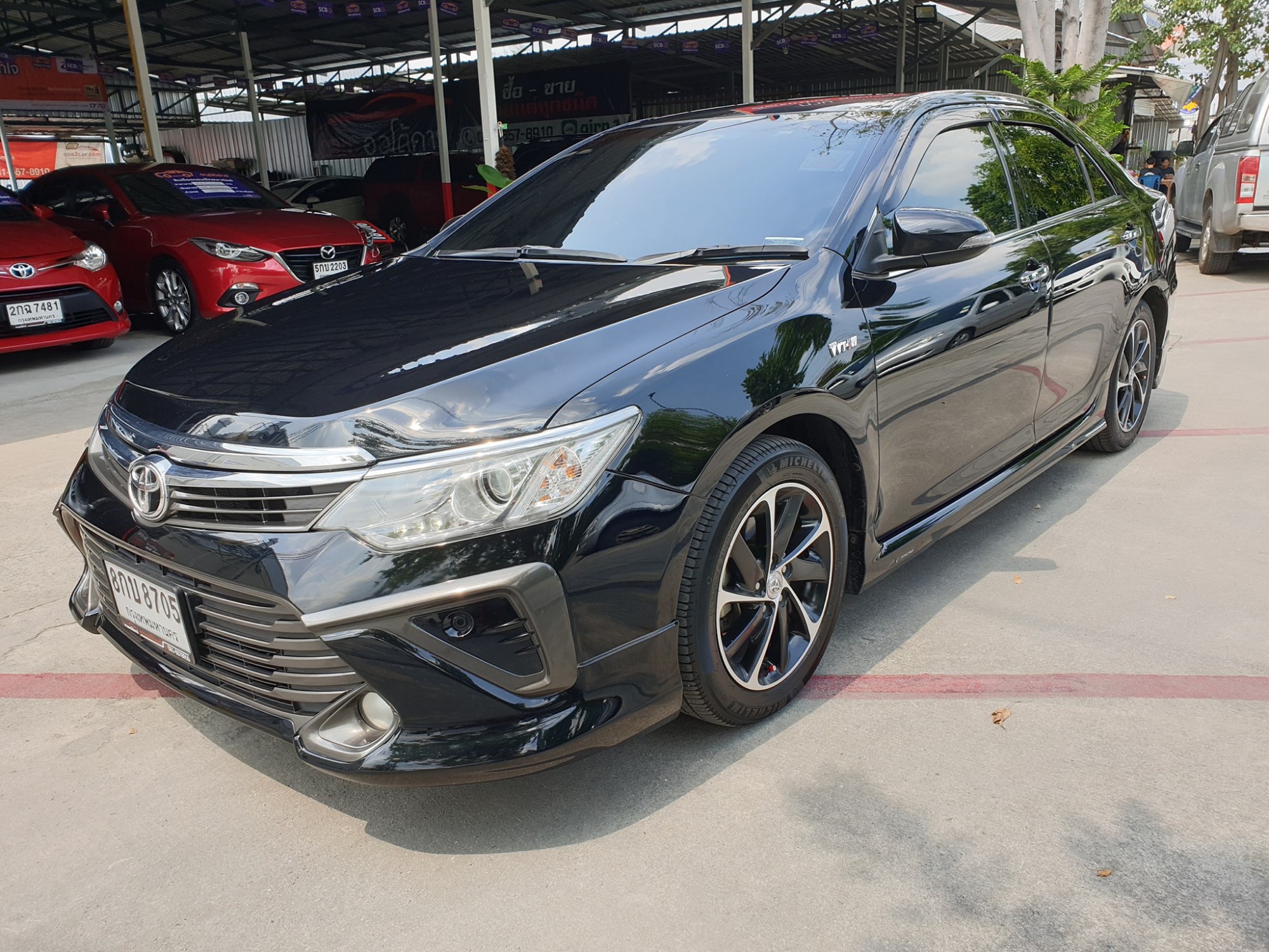 Toyota Camry (XV50) ไมเนอร์เชนจ์ ปี 2016 สีดำ (รูปที่ 3)