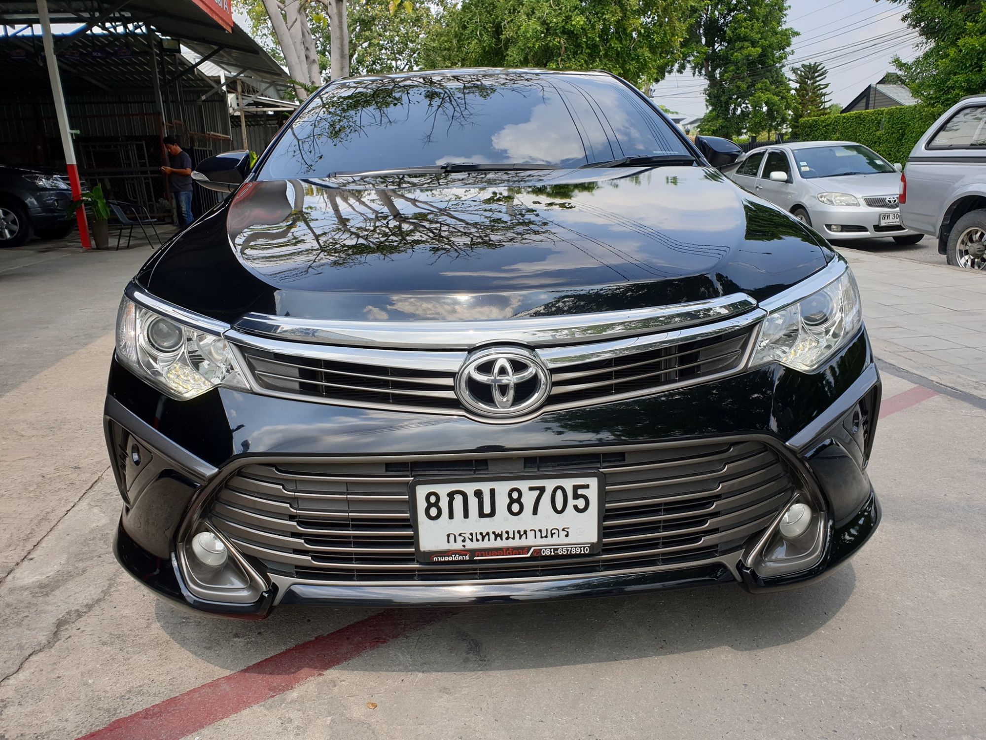Toyota Camry (XV50) ไมเนอร์เชนจ์ ปี 2016 สีดำ (รูปที่ 2)