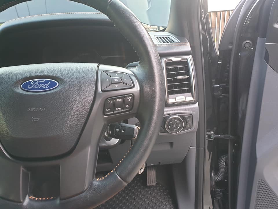 Ford Ranger Hi-Rider (4 ประตู) ปี 2016 สีดำ (รูปที่ 12)