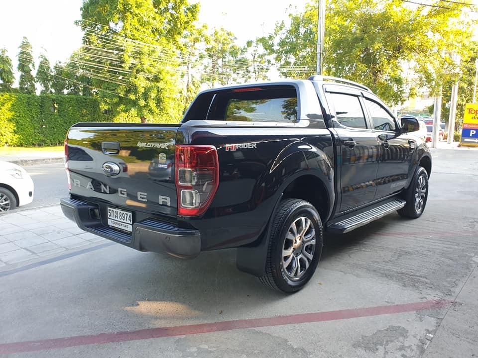 Ford Ranger Hi-Rider (4 ประตู) ปี 2016 สีดำ (รูปที่ 6)