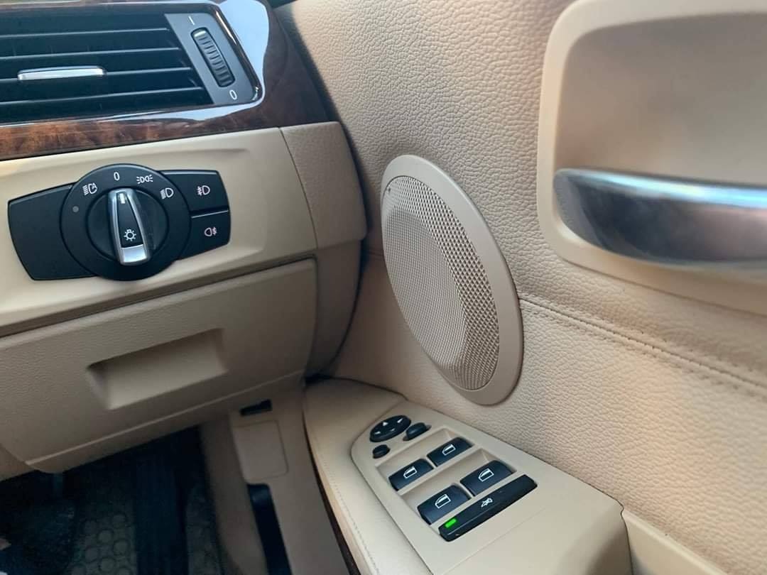 BMW 3 Series Gen5 E90 320d ปี 2010 สีดำ (รูปที่ 6)