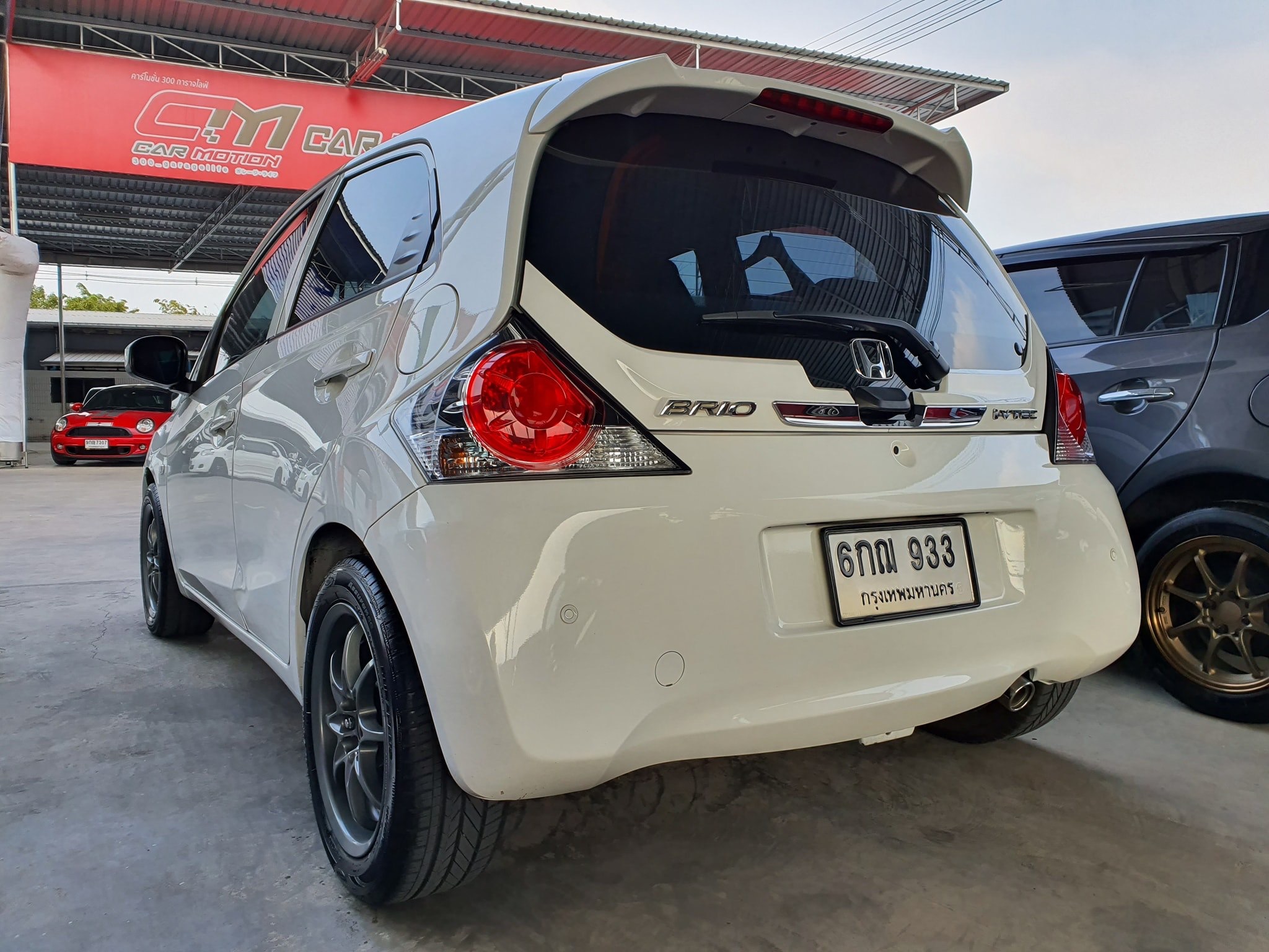 Honda Brio ปี 2013 สีขาว (รูปที่ 4)