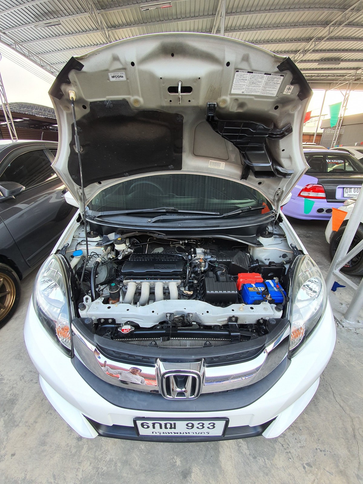 Honda Brio ปี 2013 สีขาว (รูปที่ 9)