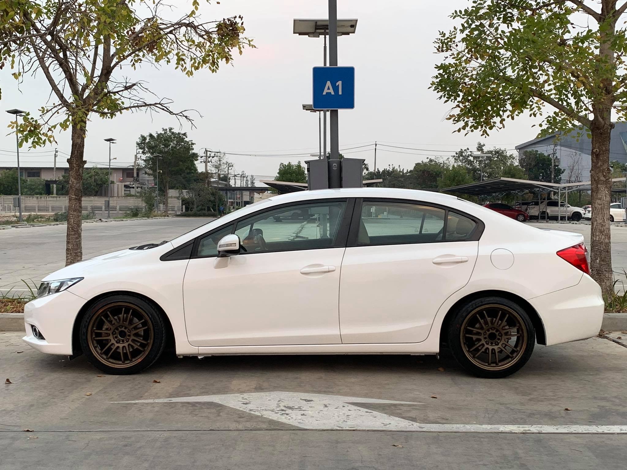 Honda Civic FB ปี 2013 สีขาว (รูปที่ 3)