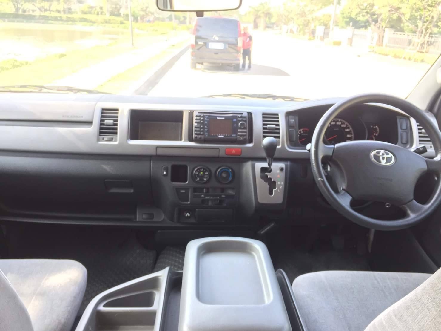 Toyota Ventury ปี 2008 สีขาว (รูปที่ 5)