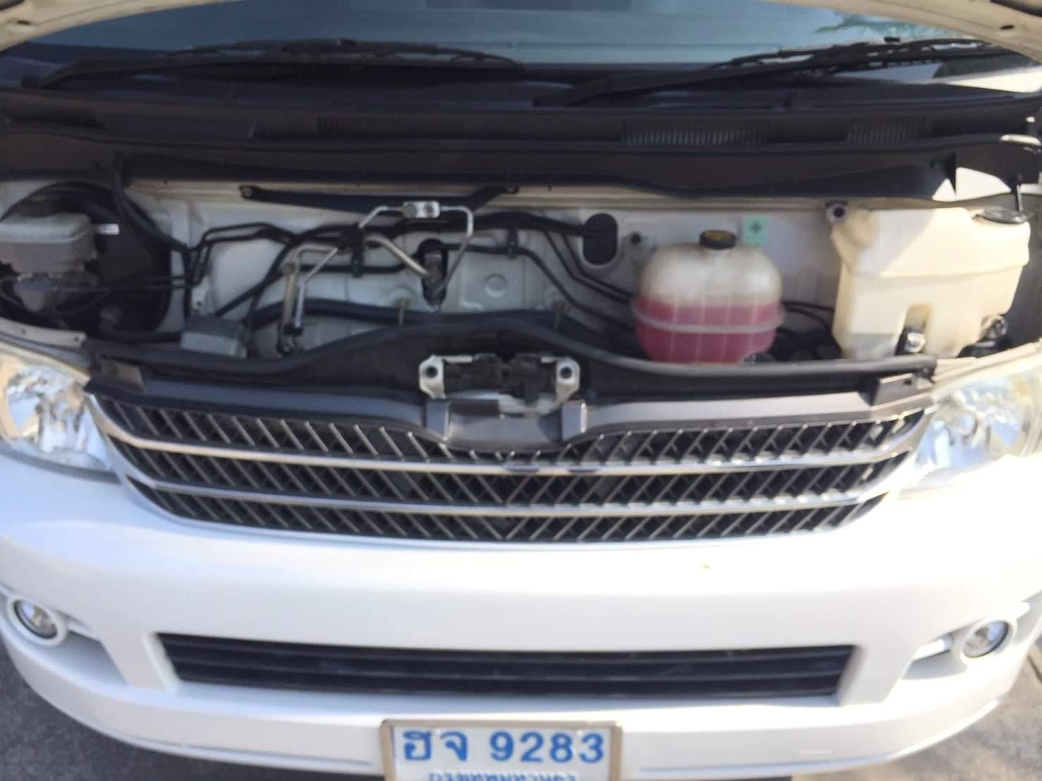 Toyota Ventury ปี 2008 สีขาว (รูปที่ 16)
