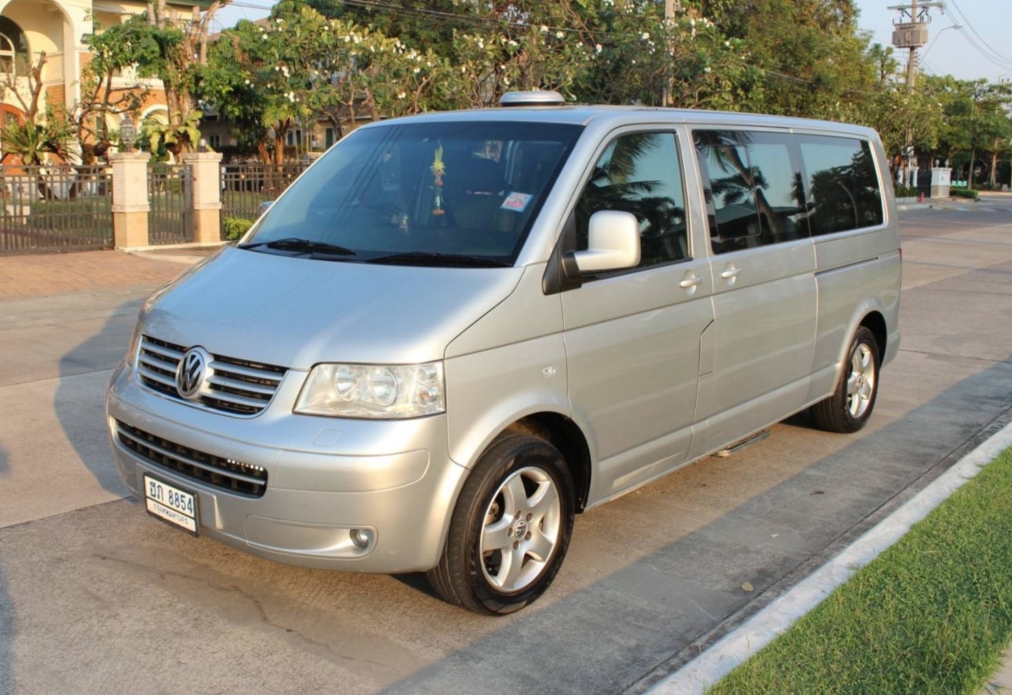 Volkswagen Transporter (Caravelle) Caravelle ปี 2008 สีเงิน (รูปที่ 13)