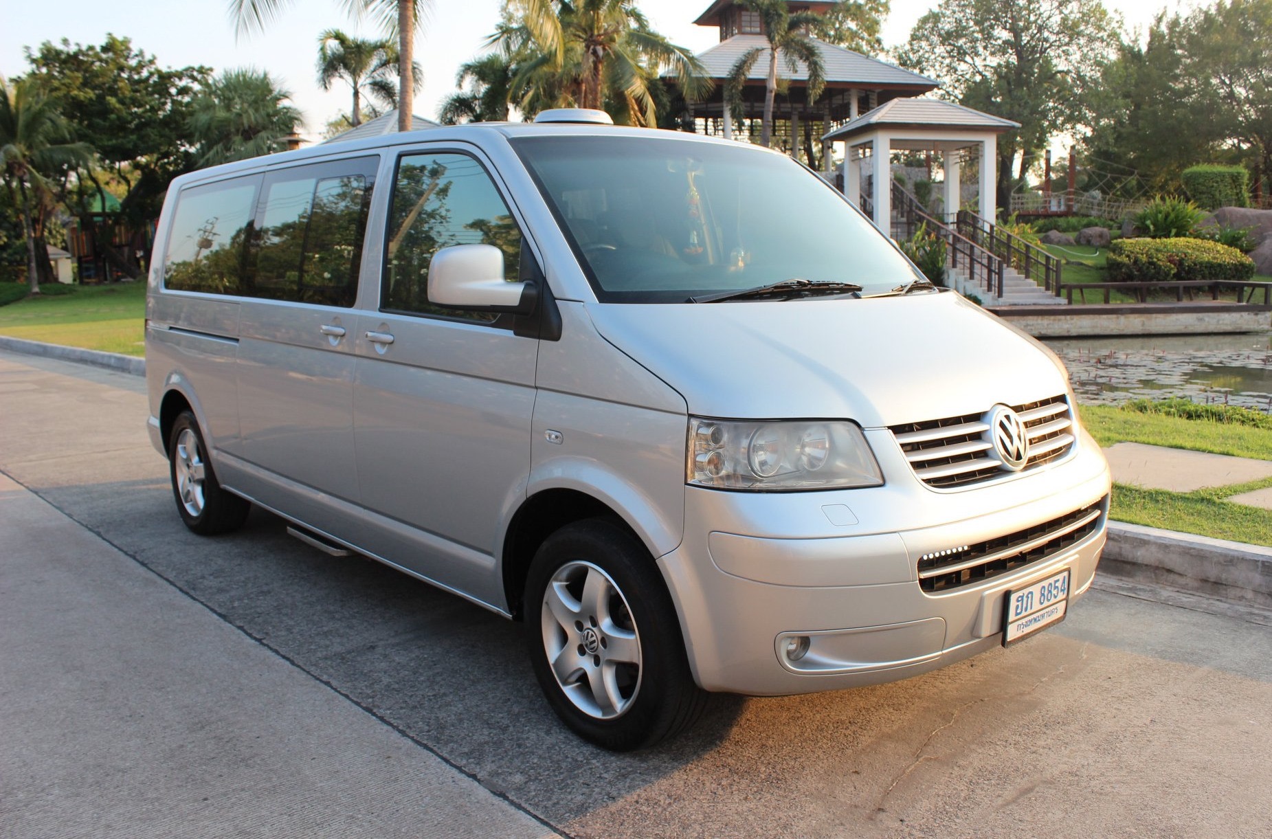 Volkswagen Transporter (Caravelle) Caravelle ปี 2008 สีเงิน
