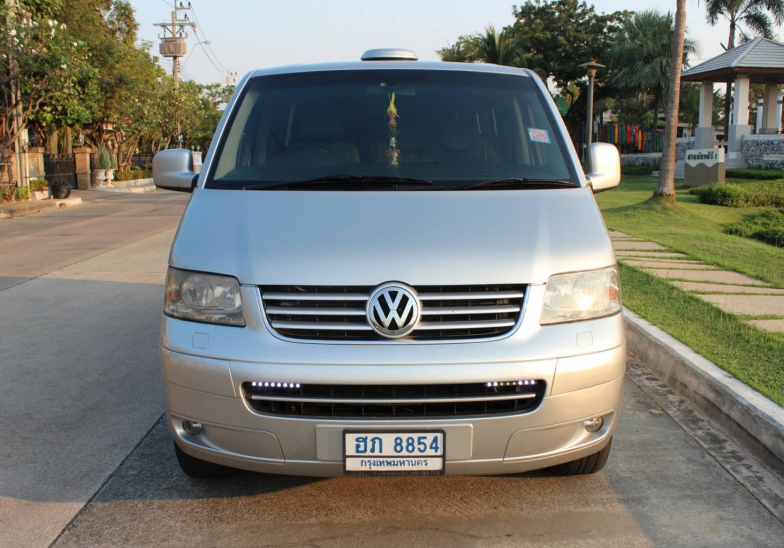 Volkswagen Transporter (Caravelle) Caravelle ปี 2008 สีเงิน (รูปที่ 2)