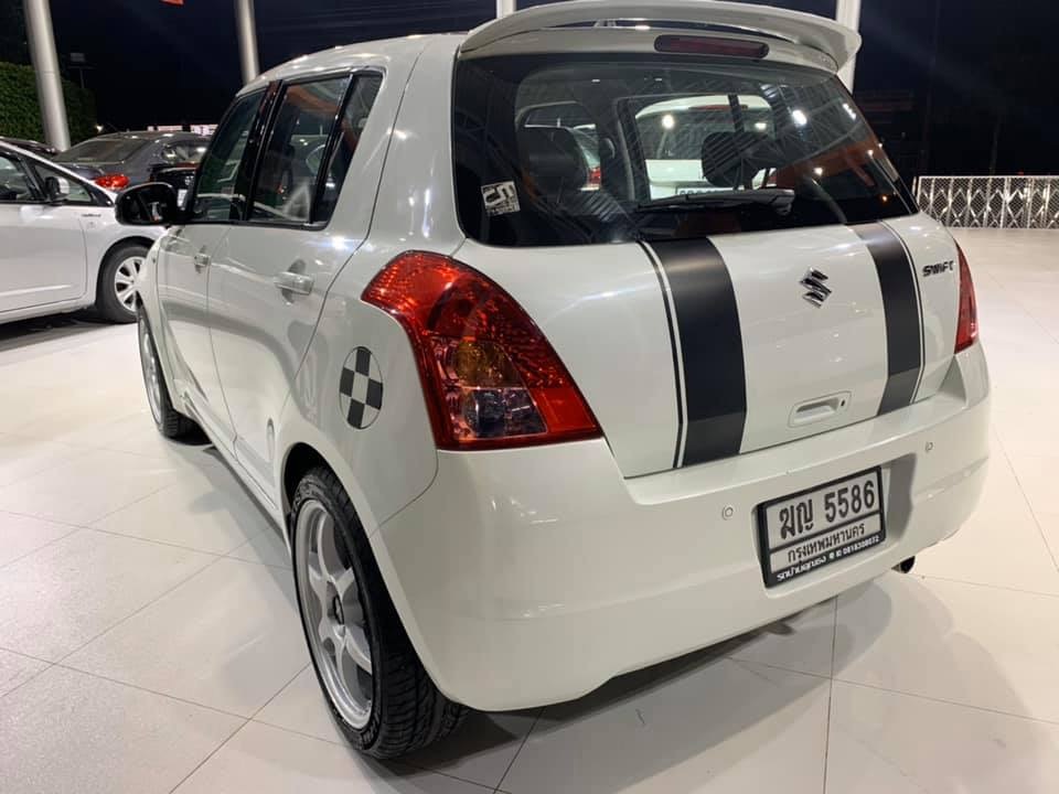 Suzuki Swift ปี 2012 สีขาว (รูปที่ 3)