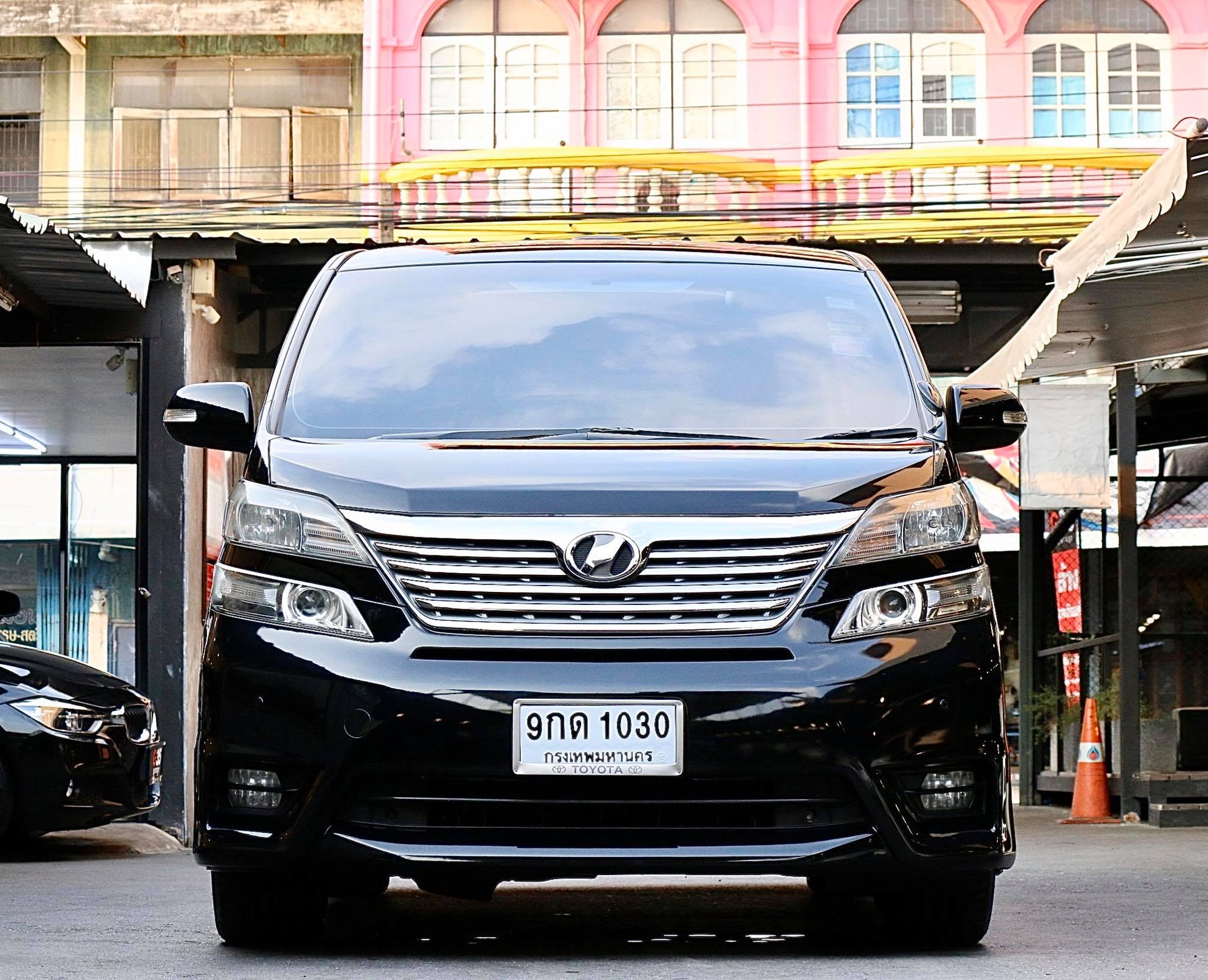 Toyota Vellfire ปี 2010 สีดำ (รูปที่ 3)