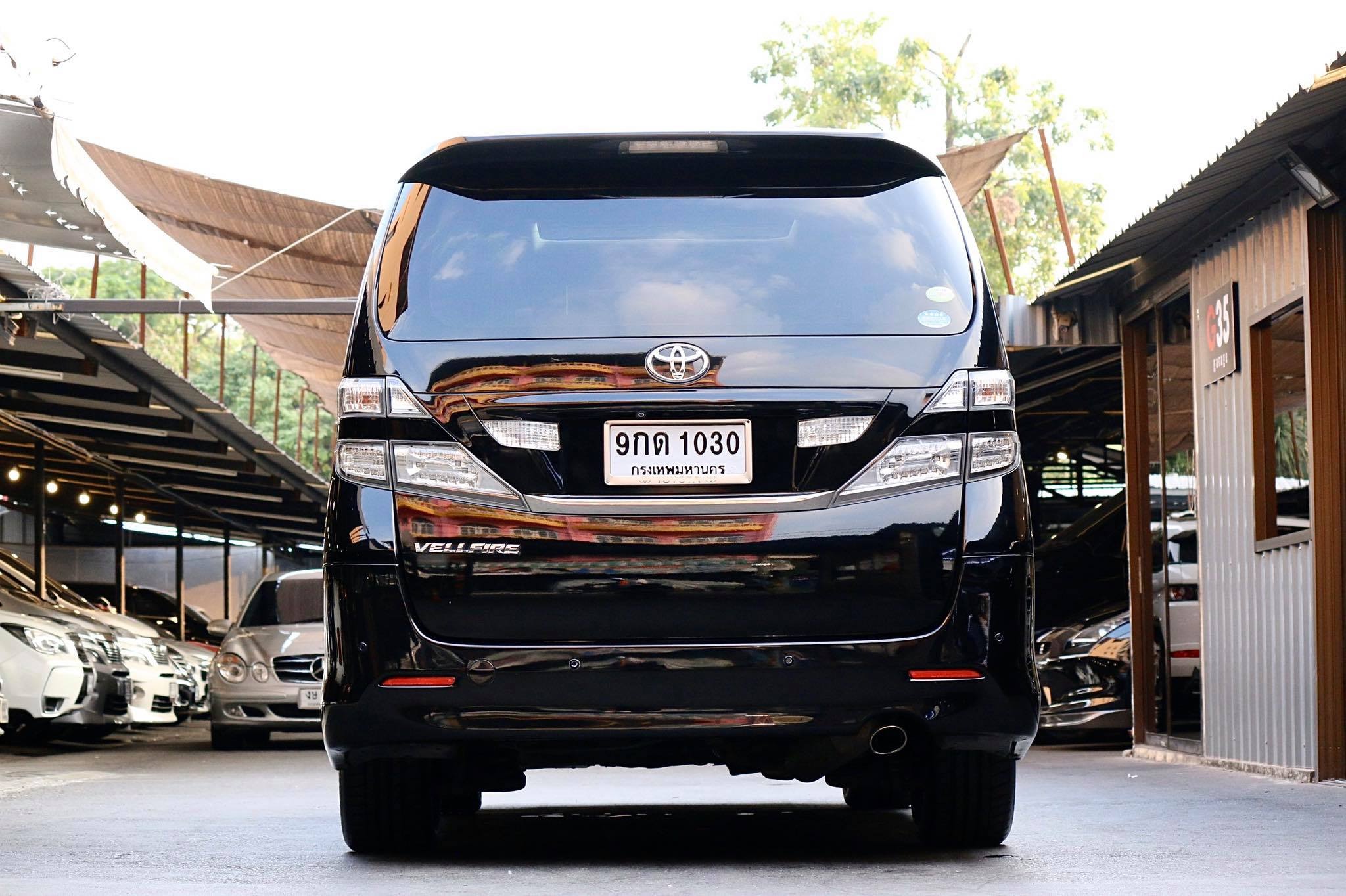 Toyota Vellfire ปี 2010 สีดำ (รูปที่ 4)