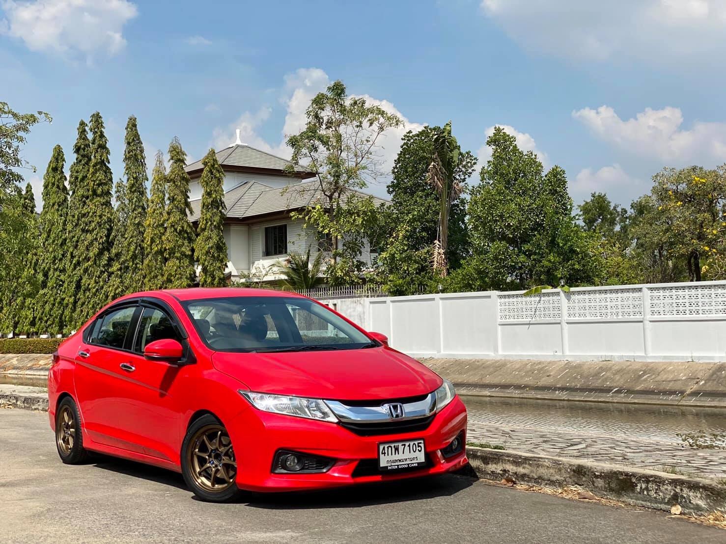 Honda City ปี 2015 สีแดง (รูปที่ 5)