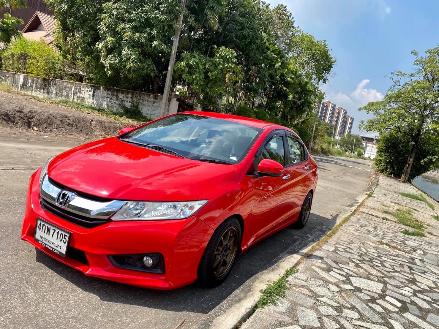 Honda City ปี 2015 สีแดง