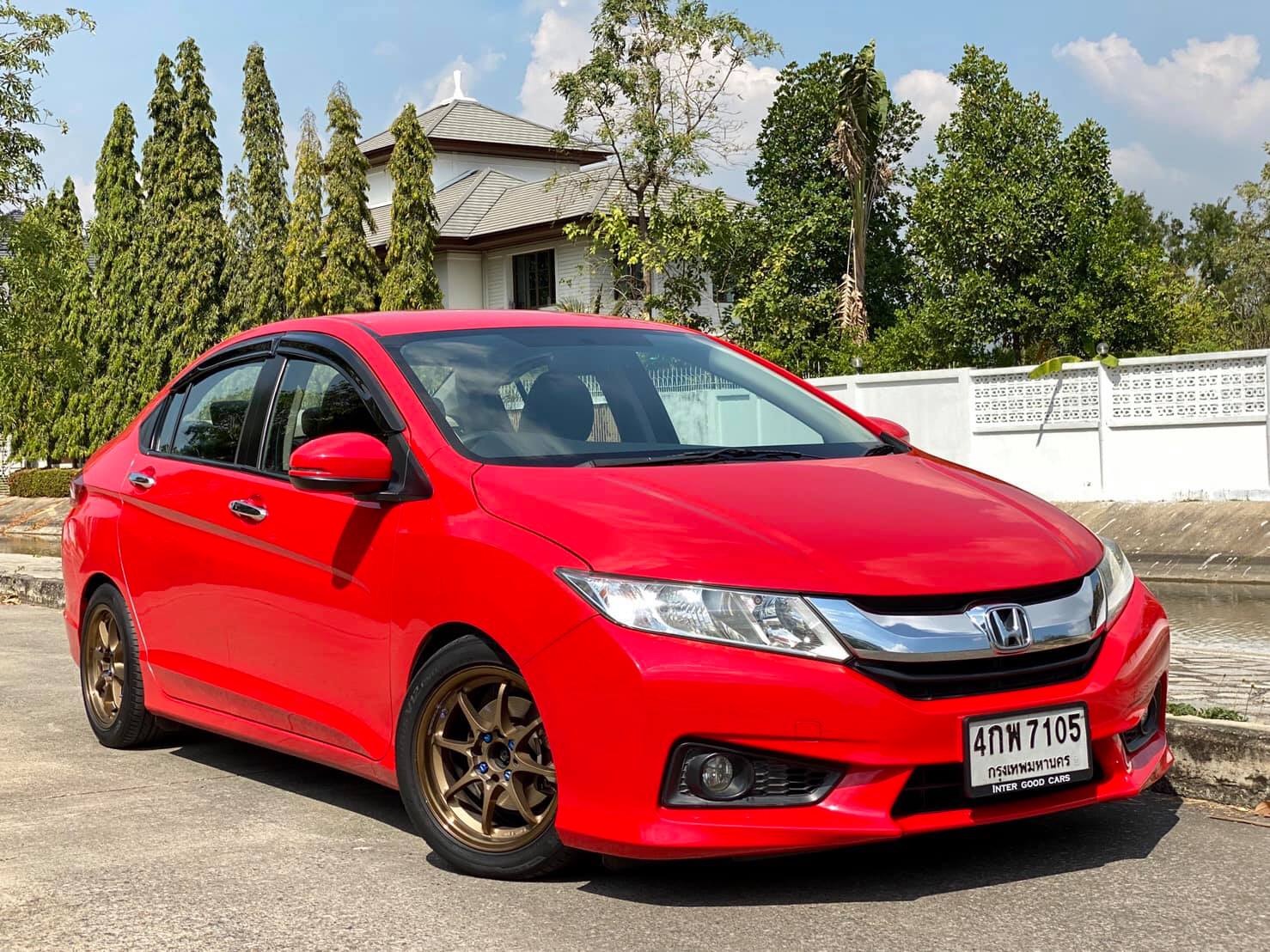 Honda City ปี 2015 สีแดง (รูปที่ 10)