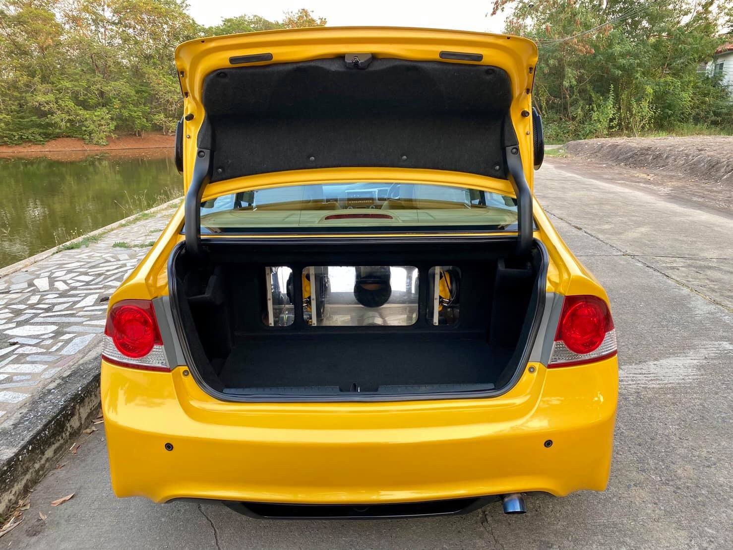 Honda Civic FD ปี 2007 สีเหลือง (รูปที่ 12)