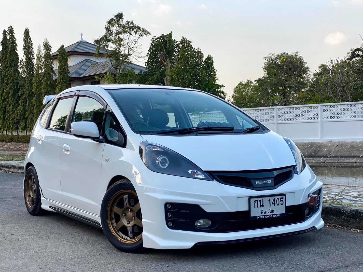 Honda Jazz GE ปี 2012 สีขาว (รูปที่ 9)