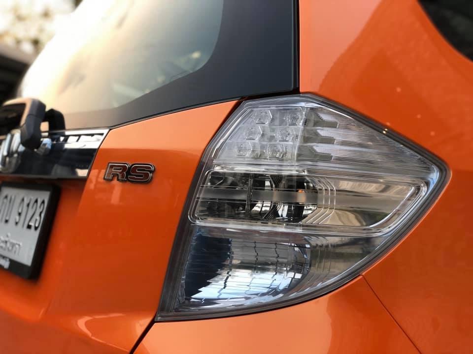 Honda Jazz GE ปี 2011 สีส้ม (รูปที่ 17)