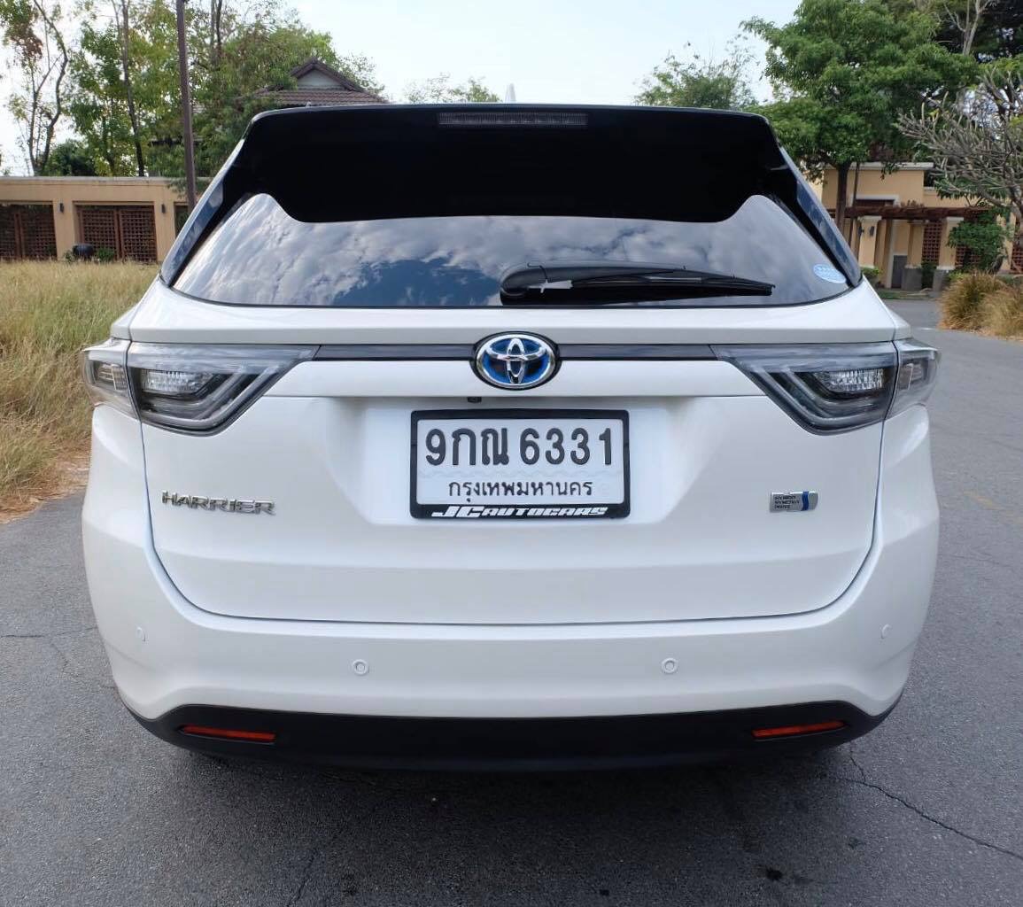 Toyota Harrier ปี 2015 สีขาว (รูปที่ 6)