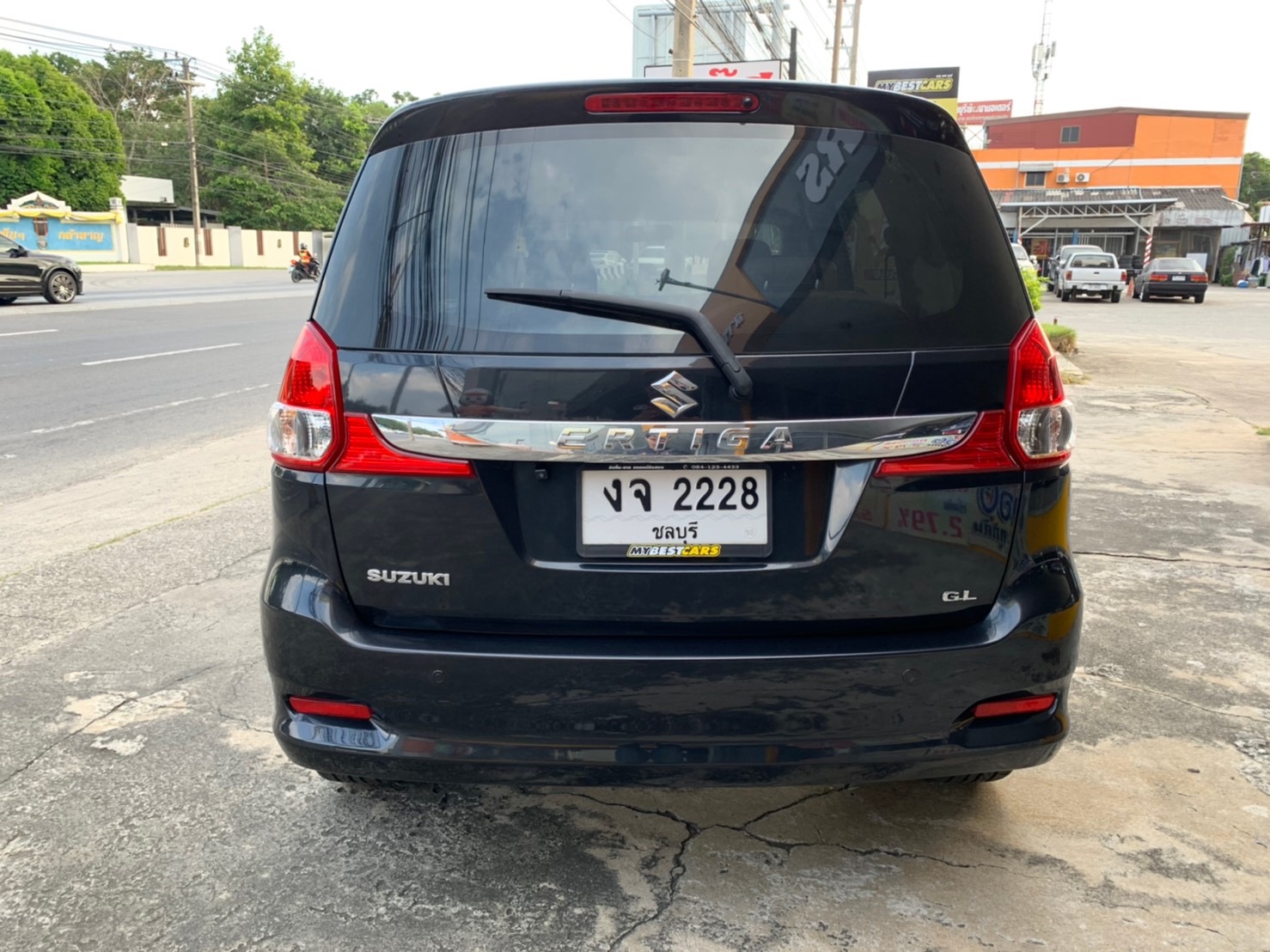 Suzuki Ertiga ปี 2017 สีดำ