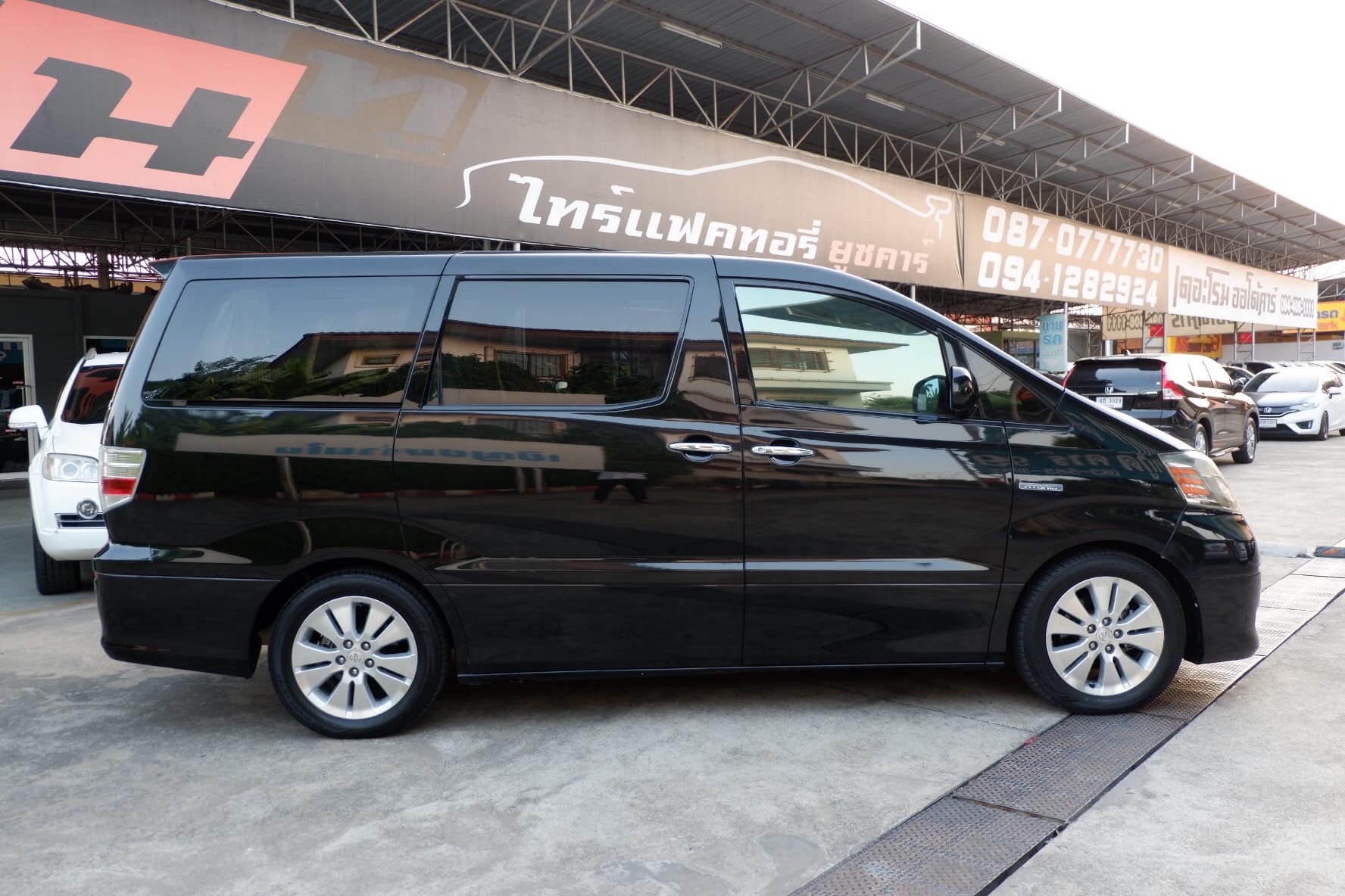 Toyota Alphard ปี 2007 สีดำ (รูปที่ 5)