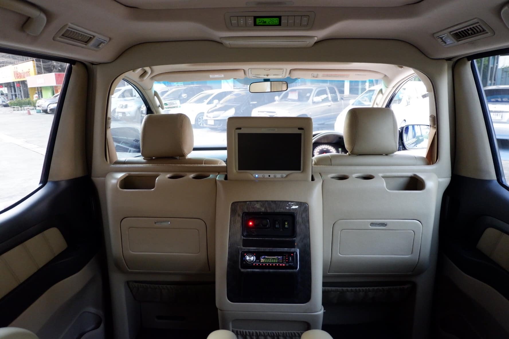 Toyota Alphard ปี 2007 สีดำ (รูปที่ 10)