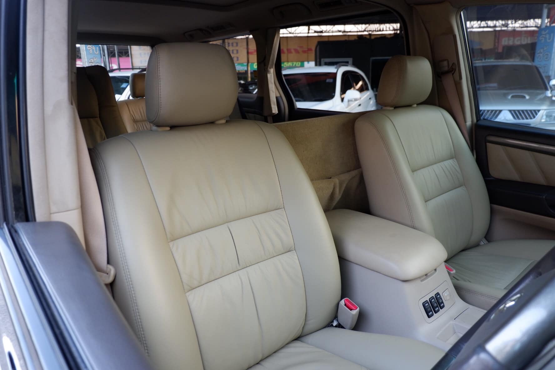 Toyota Alphard ปี 2007 สีดำ (รูปที่ 8)