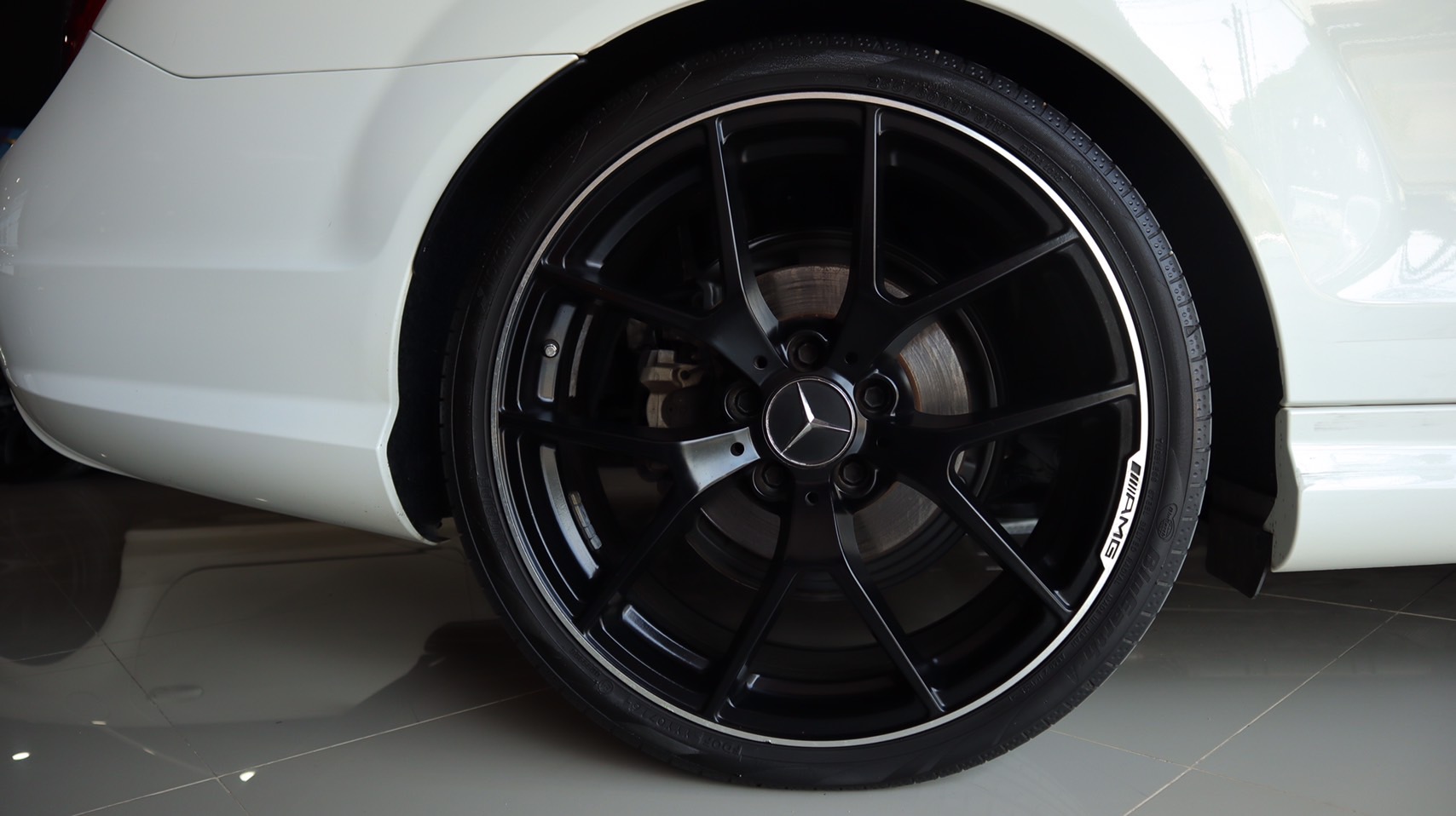 Mercedes-Benz C-Class C204 C180 ปี 2013 สีขาว (รูปที่ 2)