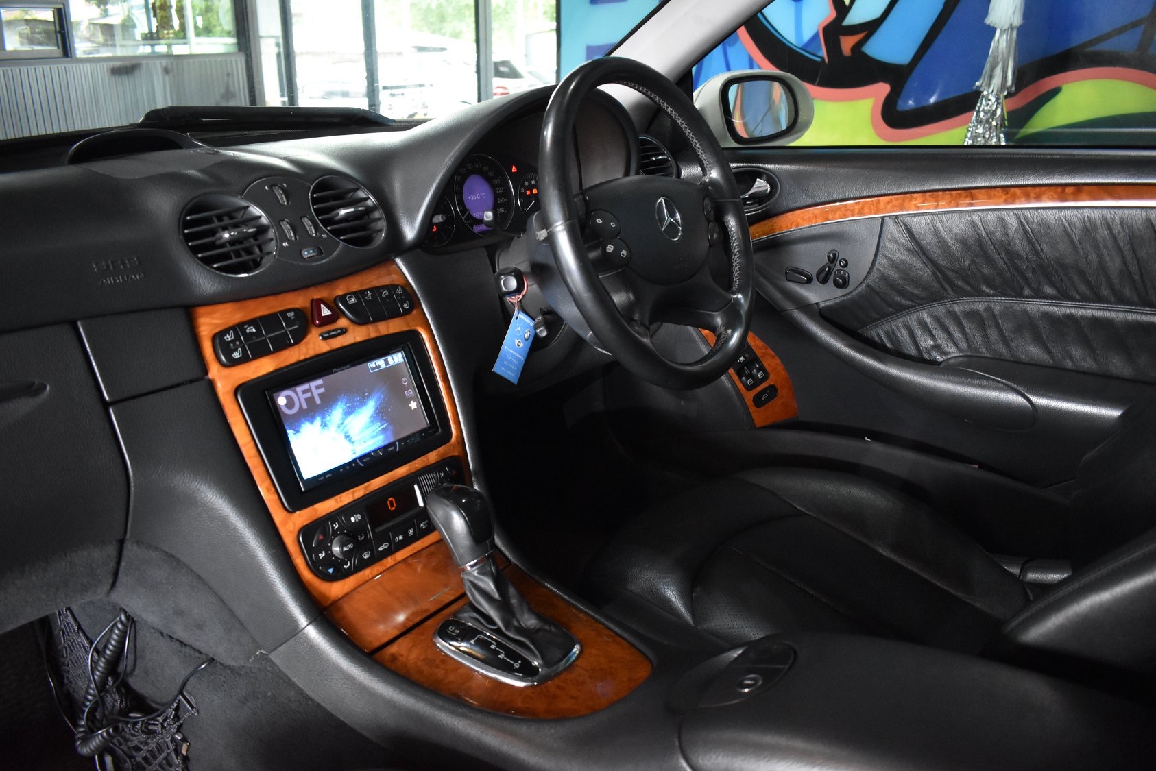 Mercedes-Benz CLK-Class W209 CLK240 ปี 2011 สีขาว (รูปที่ 6)