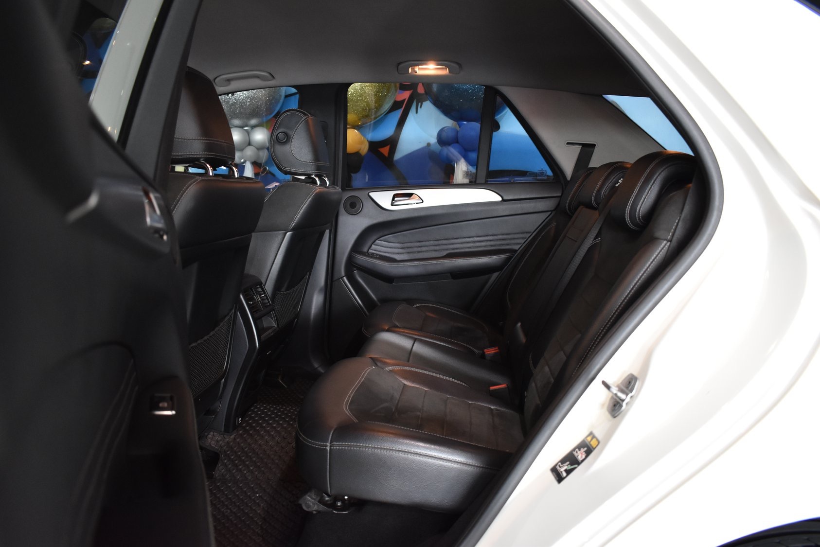 Mercedes-Benz M-Class W166 ML250 ปี 2012 สีขาว (รูปที่ 11)